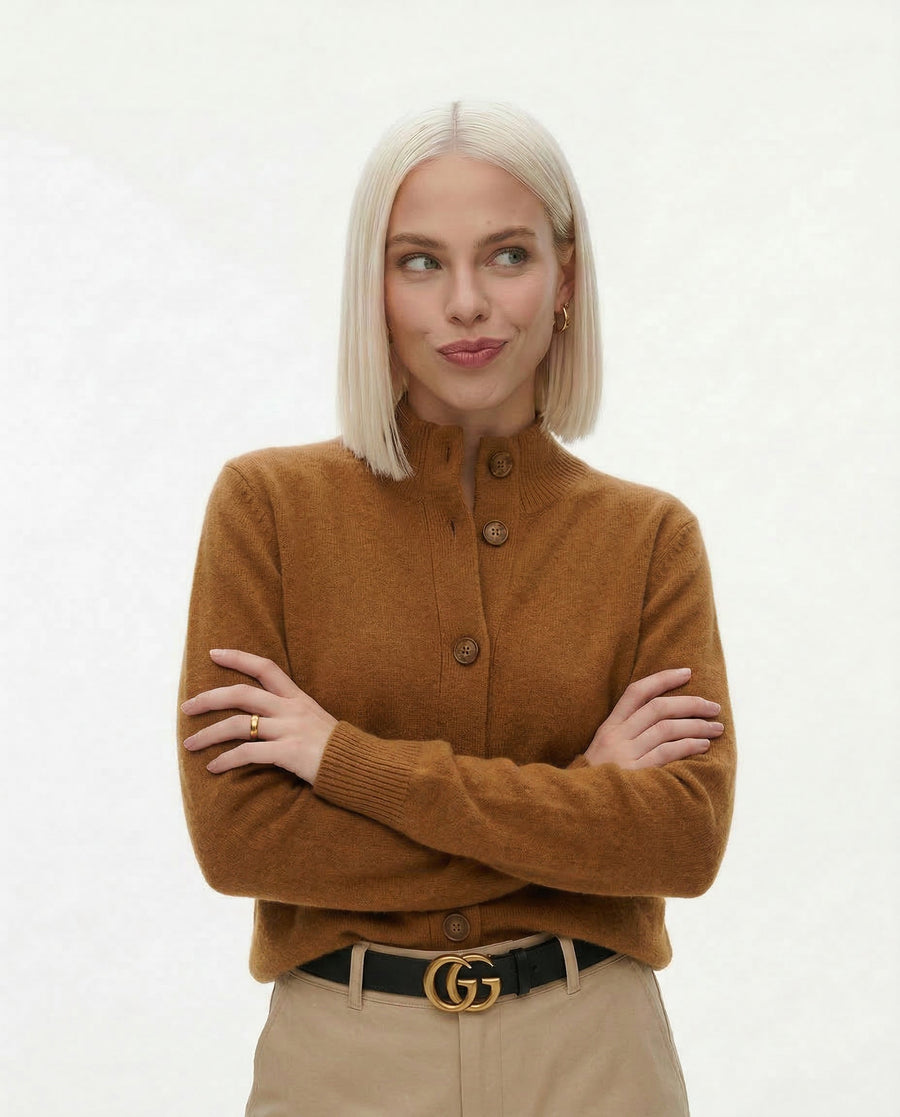 Mia | Cozy Button-Up Cardigan with Statement Buttons 1