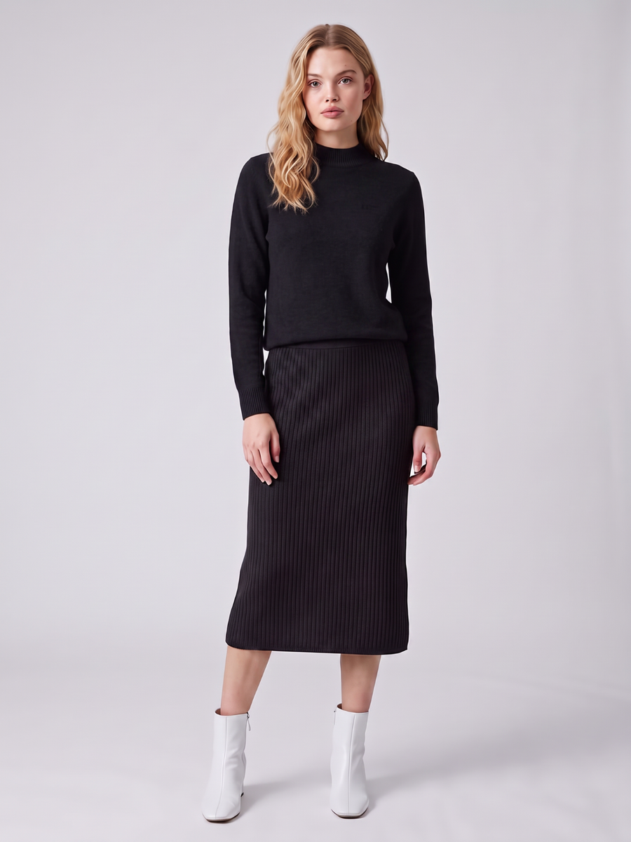 Mia | Cozy Loose-Fit Mock Neck Sweater 10