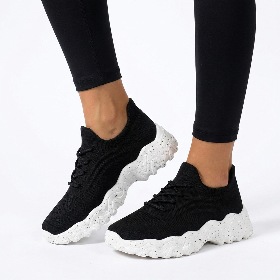 NEW BlackWhite MODEL