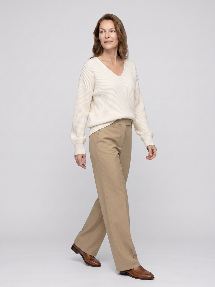 Emma | Cozy Oversized V-Neck Sweater 4