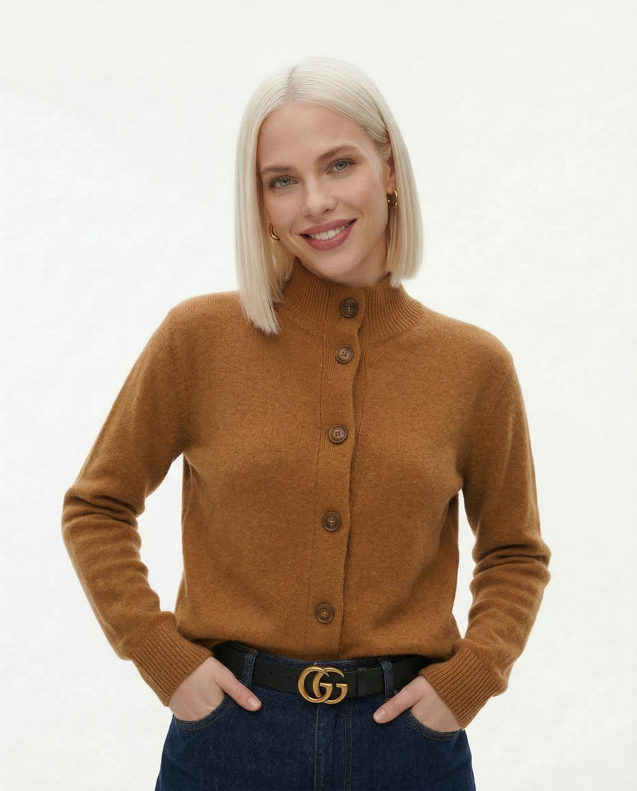 Mia | Cozy Button-Up Cardigan with Statement Buttons 2