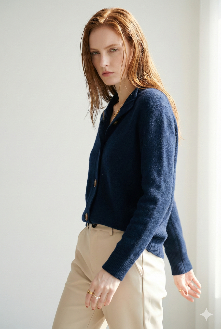 Mia | Cozy Button-Up Cardigan with Statement Buttons 8