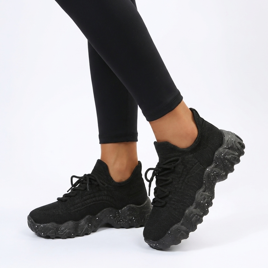 NEW Black MODEL